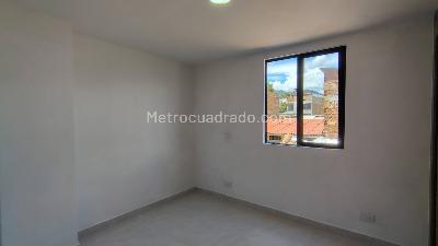 Apartaestudio en venta en Manrique Central, Medellín, 33 m² · foto 11 de 15