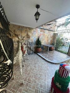 Casa de 4 alcobas en venta en Florida Nueva, Medellín, 298 m² · foto 2 de 20