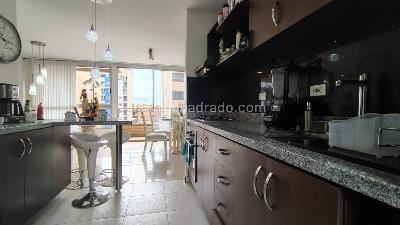 Apartamento de 3 alcobas en venta en Conquistadores, Medellín, 85 m² · foto 9 de 20