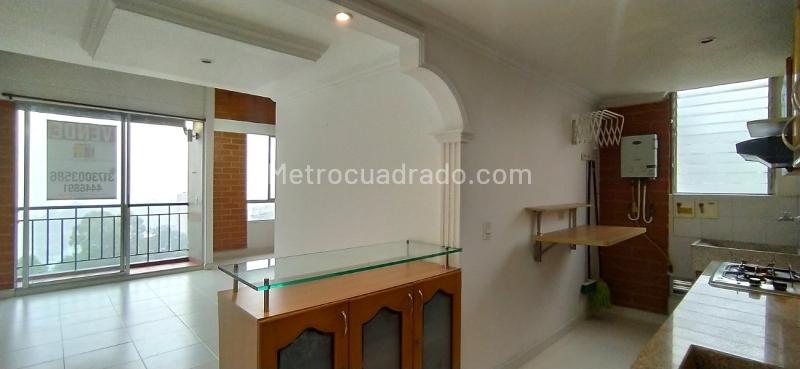 Apartamento de 2 Alcobas en La Loma del Indio con Vistas - 2