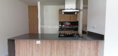 Apartaestudio en venta en El Poblado, Medellín, 50 m² · foto 13 de 14