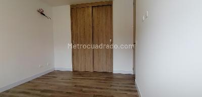 Apartaestudio en venta en El Poblado, Medellín, 50 m² · foto 7 de 14