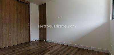 Apartaestudio en venta en El Poblado, Medellín, 50 m² · foto 8 de 14