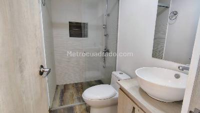 Apartamento de 2 alcobas en arriendo en Los Alpes, Medellín, 51 m² · foto 11 de 20