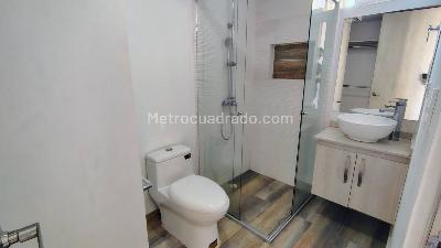 Apartamento de 2 alcobas en arriendo en Los Alpes, Medellín, 51 m² · foto 13 de 20