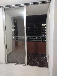 Apartamento de 3 alcobas en venta en Perez, Bello, 61 m² · foto 8 de 18