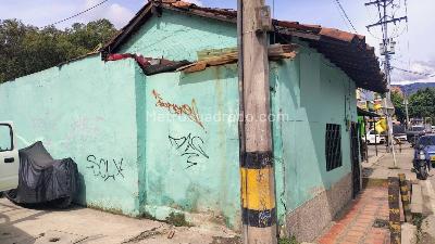 Casa de 5 alcobas en venta en Fatima, Medellín, 457 m² · foto 3 de 19