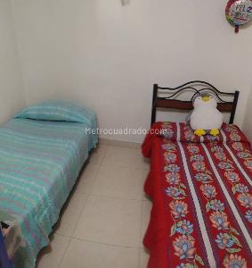 Casa de 3 alcobas en venta en Las Esmeraldas, Medellín, 75 m² · foto 5 de 12