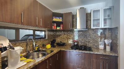 Casa de 4 alcobas en venta en Los Alcazares, Sabaneta, 396 m² · foto 8 de 20