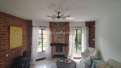 Casa de 4 alcobas en venta en Los Alcazares, Sabaneta, 396 m² · foto 9 de 20