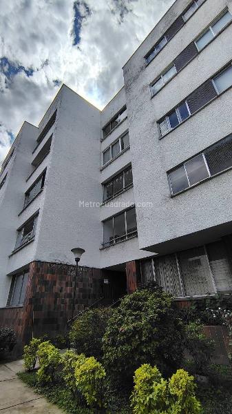 Apartamento Amplio de 5 Alcobas en Suramericana