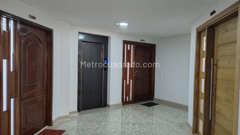 Apartamento Amplio de 5 Alcobas en Suramericana - 5