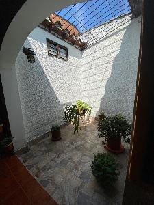Casa de 4 alcobas en venta en Santa Teresita, Medellín, 213 m² · foto 2 de 20