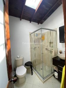 Casa de 4 alcobas en venta en Santa Teresita, Medellín, 213 m² · foto 6 de 20