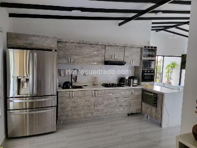 Casa de 3 alcobas en venta en Belen, Medellín, 400 m² · foto 7 de 20