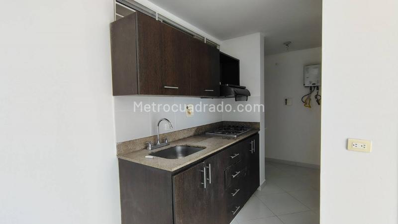 Apartamento Moderno de 3 Alcobas en La Loma del Indio - 5
