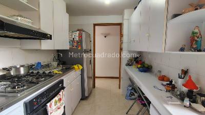 Apartamento de 3 alcobas en venta en El Poblado, Medellín, 97 m² · foto 8 de 17