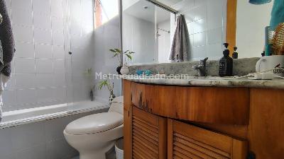 Apartamento de 3 alcobas en venta en El Poblado, Medellín, 97 m² · foto 11 de 17
