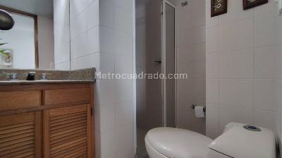 Apartamento de 3 alcobas en venta en El Poblado, Medellín, 97 m² · foto 12 de 17