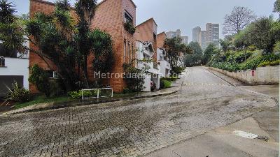 Casa de 4 alcobas en venta en San Lucas, Medellín, 200 m² · foto 19 de 20