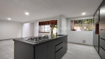 Casa de 4 alcobas en venta en San Lucas, Medellín, 200 m² · foto 3 de 20