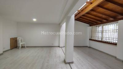 Casa de 4 alcobas en venta en San Lucas, Medellín, 200 m² · foto 9 de 20