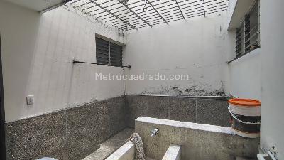 Casa de 5 alcobas en venta en Simon Bolivar, Medellín, 198 m² · foto 12 de 20