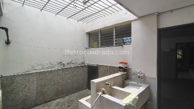 Casa de 5 alcobas en venta en Simon Bolivar, Medellín, 198 m² · foto 14 de 20