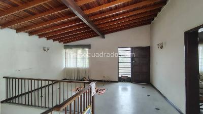 Casa de 5 alcobas en venta en Simon Bolivar, Medellín, 198 m² · foto 15 de 20