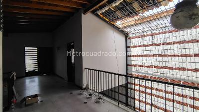 Casa de 5 alcobas en venta en Simon Bolivar, Medellín, 198 m² · foto 18 de 20
