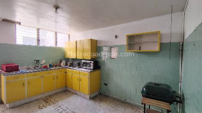 Casa de 5 alcobas en venta en Simon Bolivar, Medellín, 198 m² · foto 8 de 20