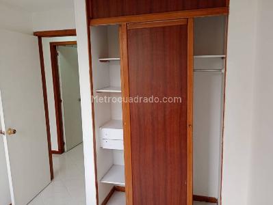 Apartamento en venta en Loma De Los Bernal, Medellín · foto 15 de 20