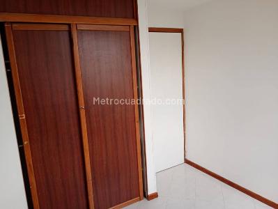 Apartamento en venta en Loma De Los Bernal, Medellín · foto 16 de 20