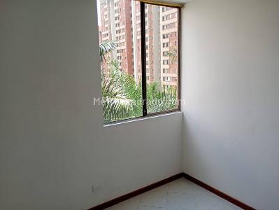 Apartamento en venta en Loma De Los Bernal, Medellín · foto 19 de 20