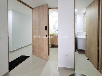 Apartaestudio en venta en Belen Rosales, Medellín, 45 m² · foto 5 de 20