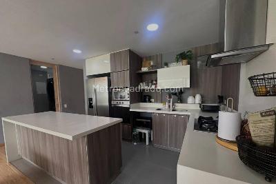 Apartamento en venta en Loma De Las Brujas, Envigado · foto 8 de 17