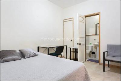 Casa de 5 alcobas en venta en Laureles, Medellín, 306 m² · foto 10 de 13