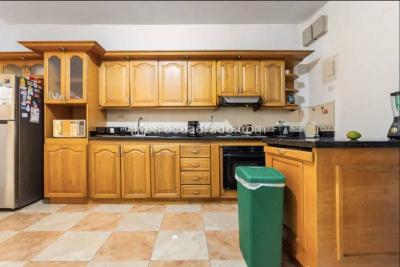 Casa de 5 alcobas en venta en Laureles, Medellín, 306 m² · foto 2 de 13