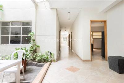 Casa de 5 alcobas en venta en Laureles, Medellín, 306 m² · foto 5 de 13