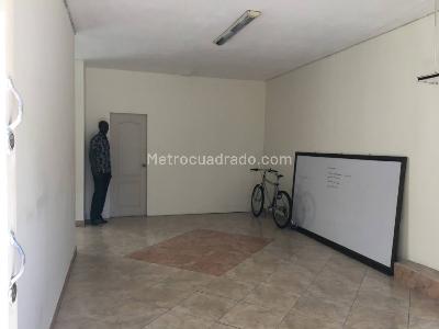 Casa de 5 alcobas en venta en Laureles, Medellín, 306 m² · foto 8 de 13