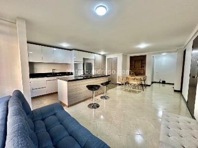 Apartamento de 3 alcobas en venta en Laureles, Medellín, 197 m² · foto 2 de 20