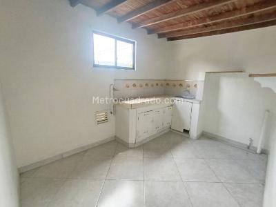 Casa de 5 alcobas en arriendo en Santa Lucia, Medellín, 150 m² · foto 19 de 20