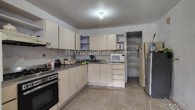 Apartamento en venta en Suramericana, Medellín · foto 8 de 20