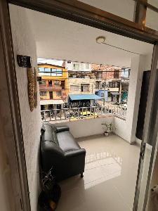 Casa de 4 alcobas en venta en Campo Valdes, Medellín, 120 m² · foto 2 de 9