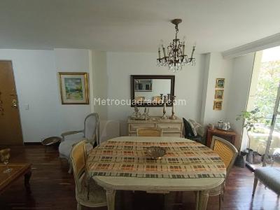Apartamento en venta en La Aguacatala, Medellín · foto 2 de 16