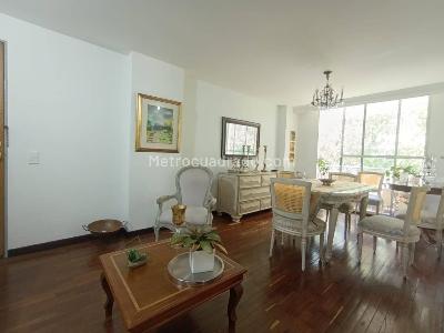 Apartamento en venta en La Aguacatala, Medellín · foto 3 de 16