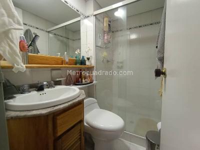 Apartamento en venta en La Aguacatala, Medellín · foto 8 de 16