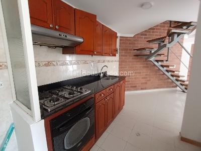 Apartamento de 3 alcobas en venta en Loma Del Indio, Medellín, 110 m² · foto 10 de 20