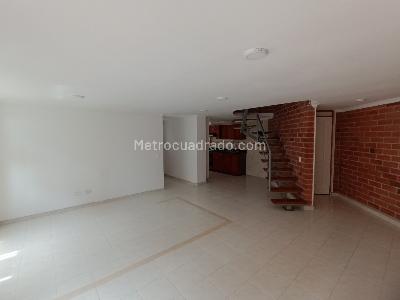 Apartamento de 3 alcobas en venta en Loma Del Indio, Medellín, 110 m² · foto 4 de 20