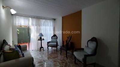 Apartamento de 3 alcobas en venta en La Pilarica, Medellín, 84 m² · foto 2 de 20